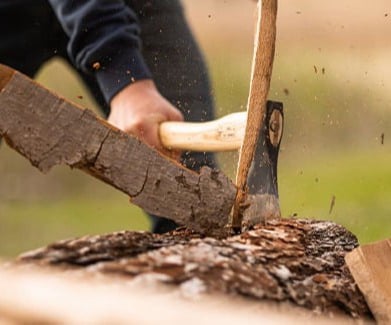 Axes and Knives in Bushcraft at The Gathering